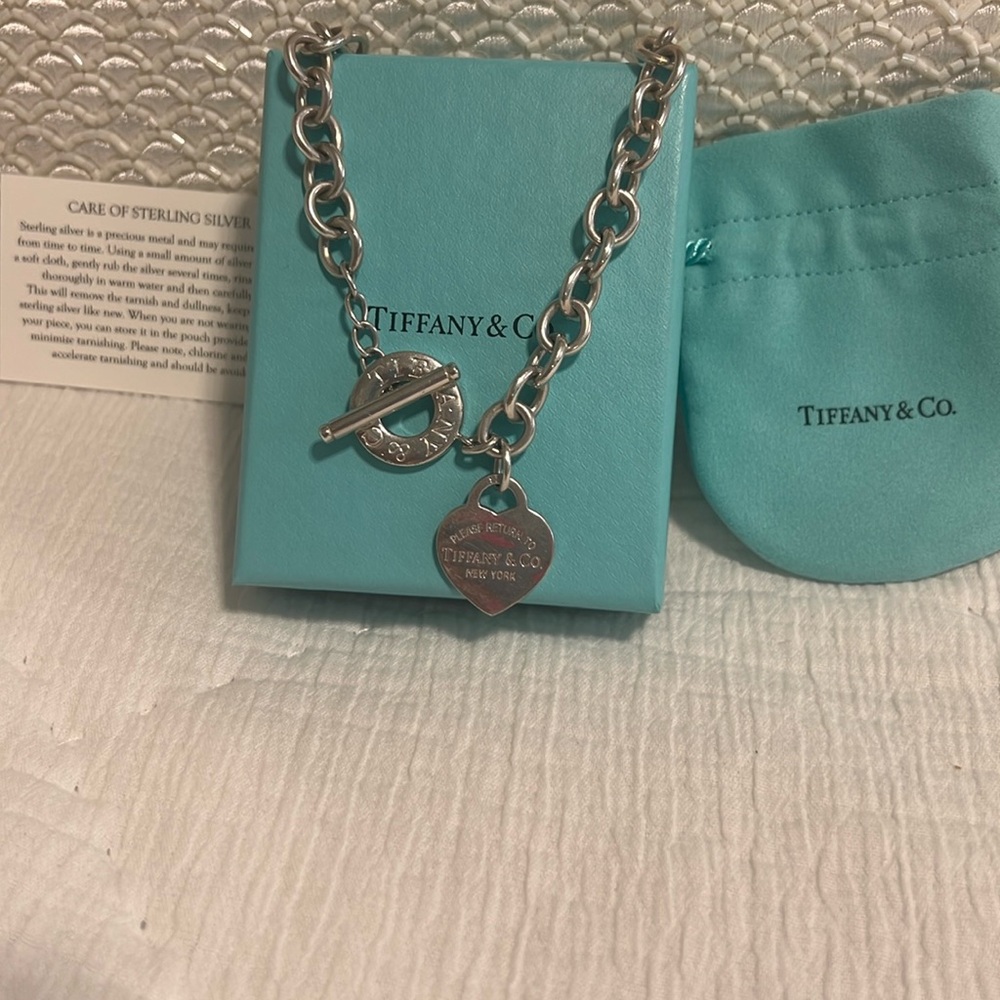 Return to Tiffany Heart Tag Toggle Necklace